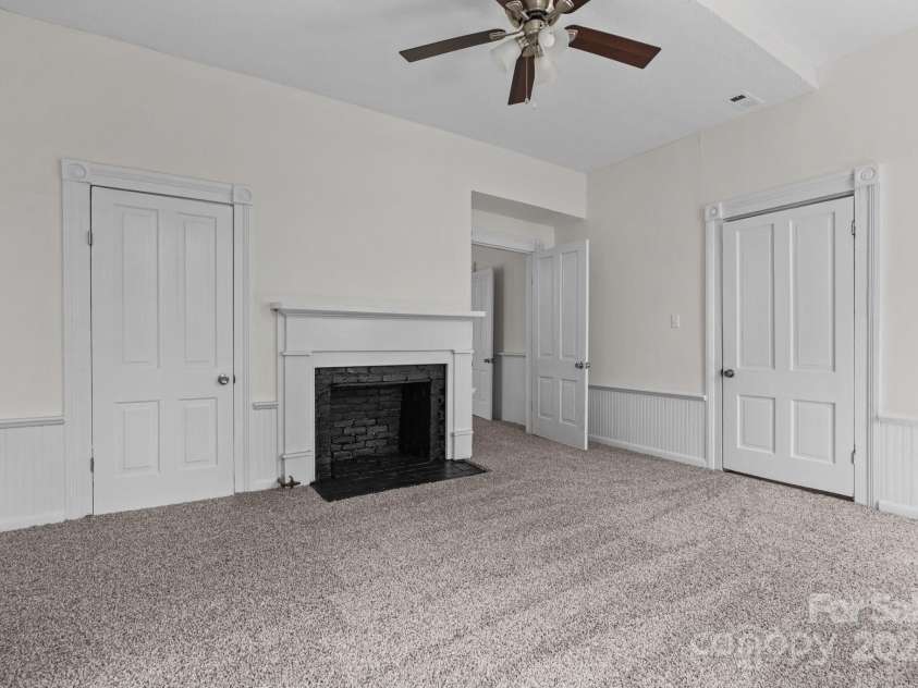301 Central Street, Maxton, NC 28364.  MLS# CAR4327516, YatesRealty ID 5768. 