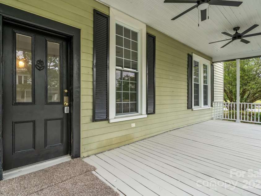 301 Central Street, Maxton, NC 28364.  MLS# CAR4327516, YatesRealty ID 5768. 