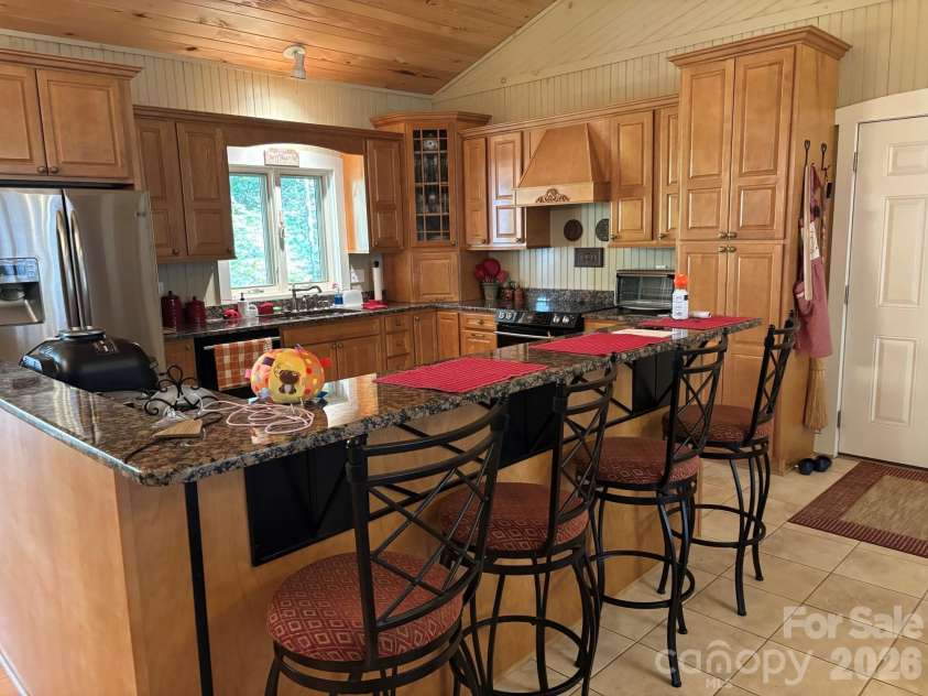 1661 Mckinney Mine Road, Spruce Pine, NC 28777.  MLS# CAR4436084, YatesRealty ID 57689. 