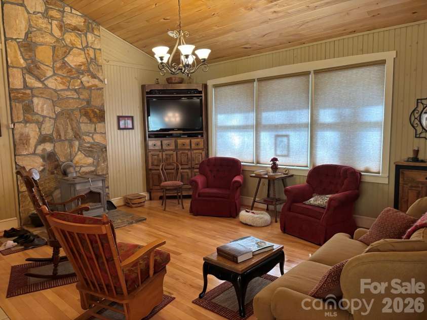 1661 Mckinney Mine Road, Spruce Pine, NC 28777.  MLS# CAR4436084, YatesRealty ID 57689. 