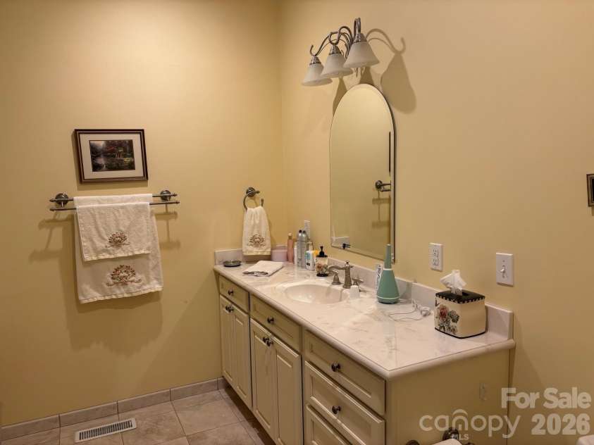 1661 Mckinney Mine Road, Spruce Pine, NC 28777.  MLS# CAR4436084, YatesRealty ID 57689. 