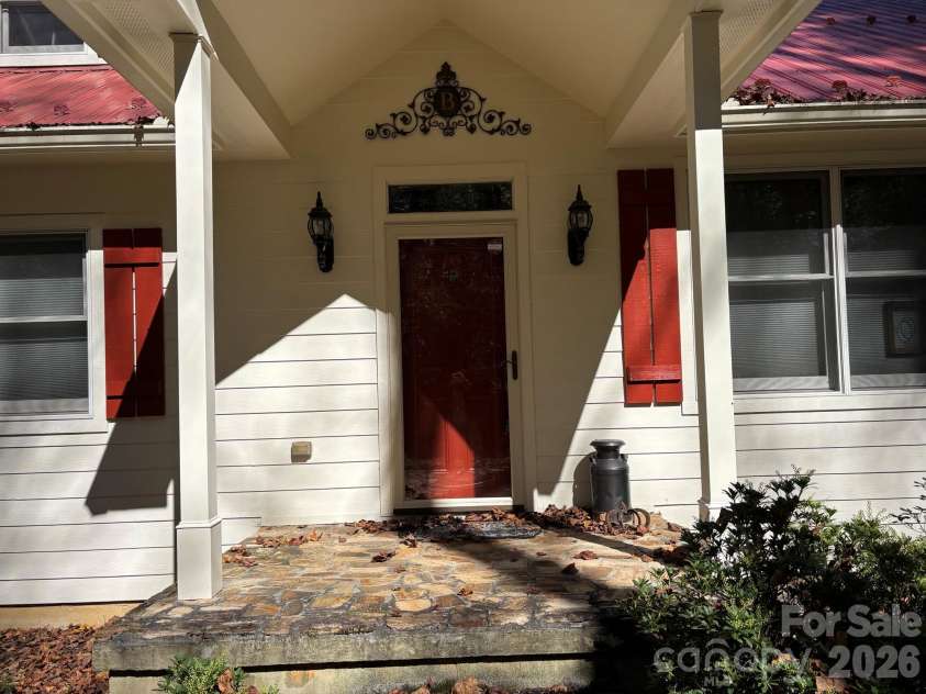 1661 Mckinney Mine Road, Spruce Pine, NC 28777.  MLS# CAR4436084, YatesRealty ID 57689. 