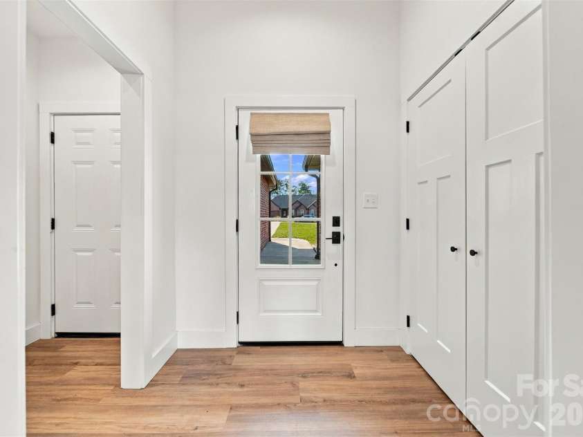 3331 48th Avenue, Hickory, NC 28601.  MLS# CAR4430072, YatesRealty ID 57690. 