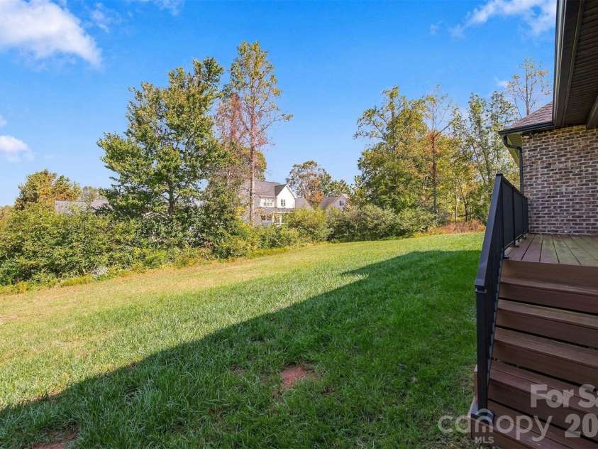 3331 48th Avenue, Hickory, NC 28601.  MLS# CAR4430072, YatesRealty ID 57690. 