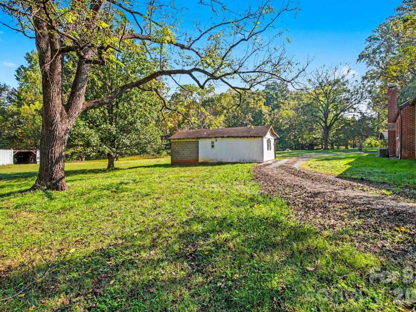 730 Peach Orchard Road, Salisbury, NC 28147.  MLS# CAR4431418, YatesRealty ID 57692. 