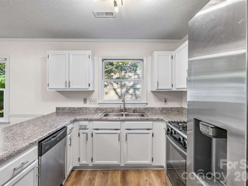1312 Newfound Hollow Drive, Charlotte, NC 28214.  MLS# CAR4427413, YatesRealty ID 57695. 
