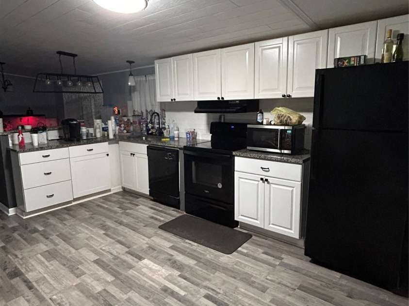 517 Ridgeway Place, Lenoir, NC 28645.  MLS# CAR4197423, YatesRealty ID 577. 