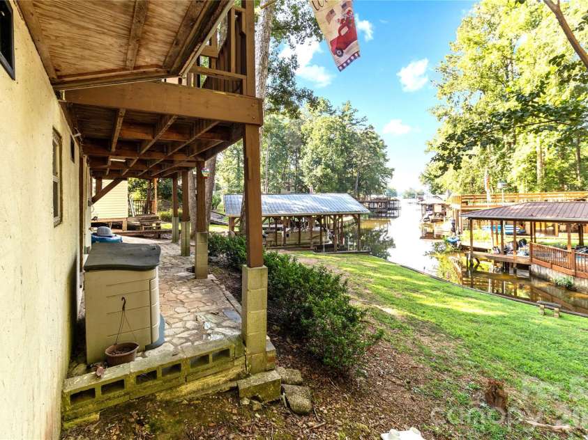 746 Springwood Drive, Mount Gilead, NC 27306.  MLS# CAR4434780, YatesRealty ID 57701. 