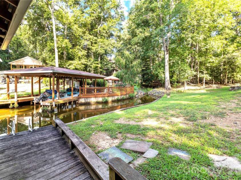 746 Springwood Drive, Mount Gilead, NC 27306.  MLS# CAR4434780, YatesRealty ID 57701. 