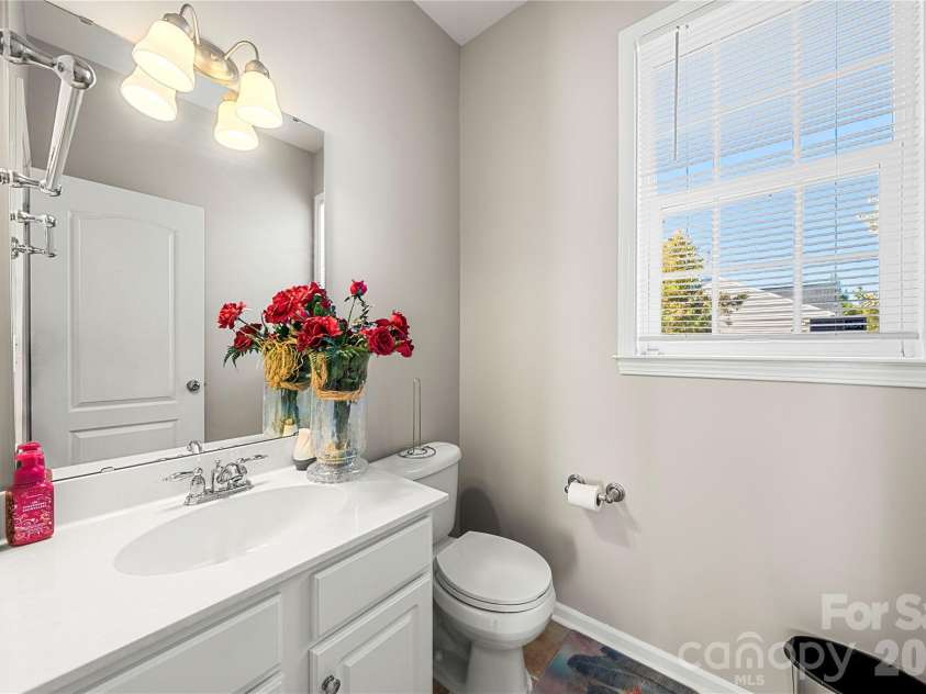 2602 Mullis Lane, Matthews, NC 28105.  MLS# CAR4436447, YatesRealty ID 57706. 