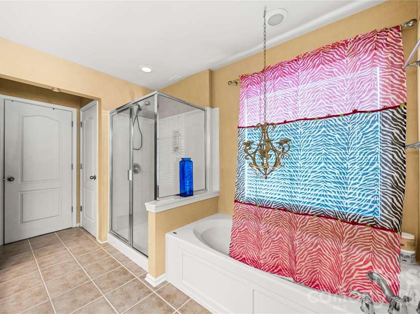 2602 Mullis Lane, Matthews, NC 28105.  MLS# CAR4436447, YatesRealty ID 57706. 