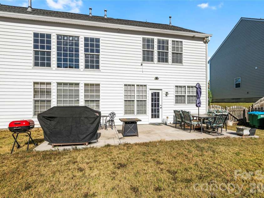 2602 Mullis Lane, Matthews, NC 28105.  MLS# CAR4436447, YatesRealty ID 57706. 