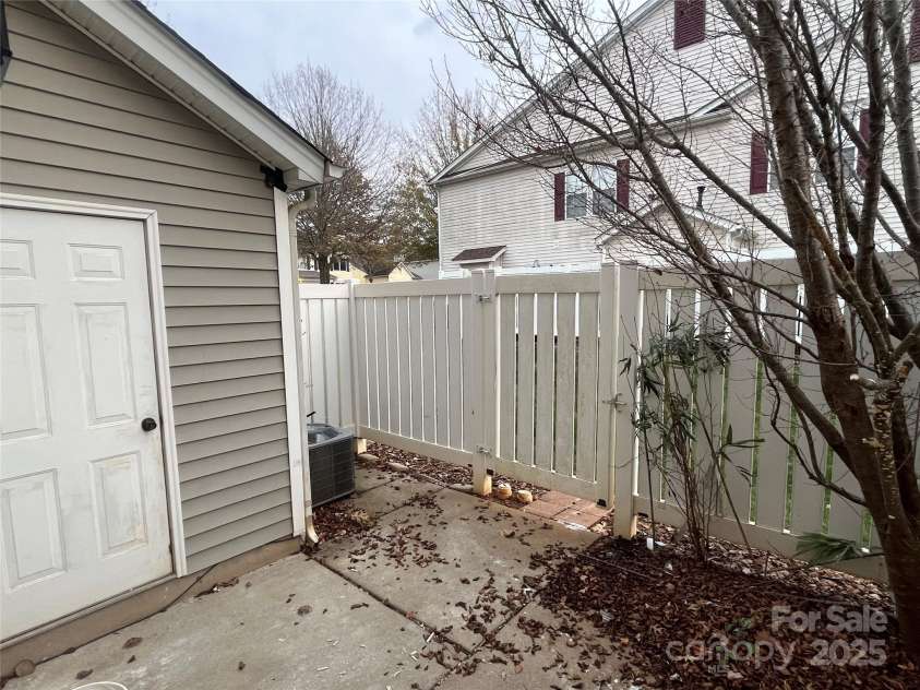 1830 Butterfly Lane, Charlotte, NC 28269.  MLS# CAR4327459, YatesRealty ID 5771. 