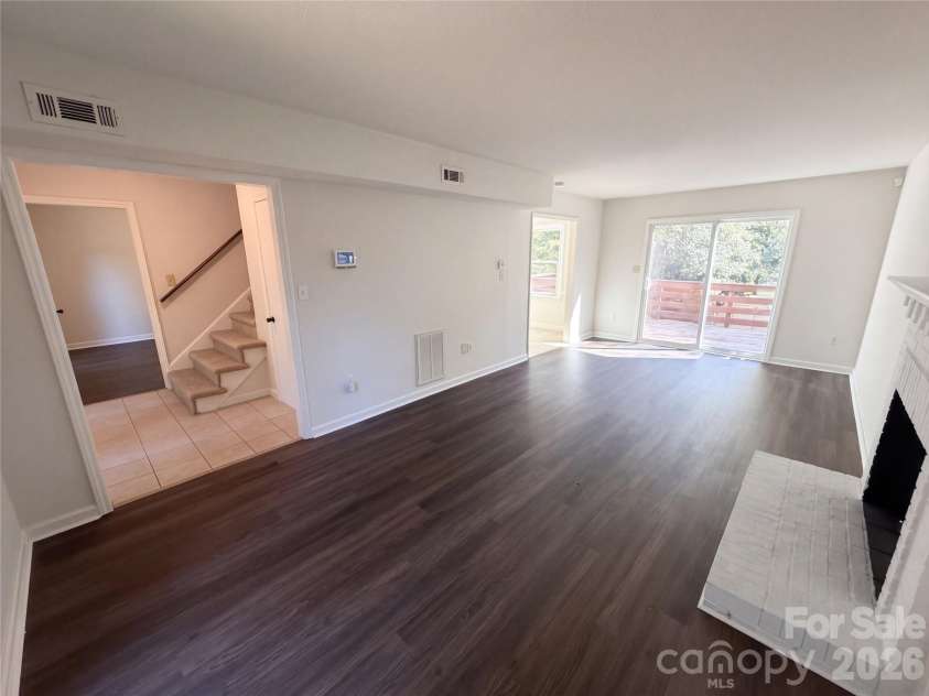 12006 Painted Tree Road, Charlotte, NC 28226.  MLS# CAR4436220, YatesRealty ID 57711. 