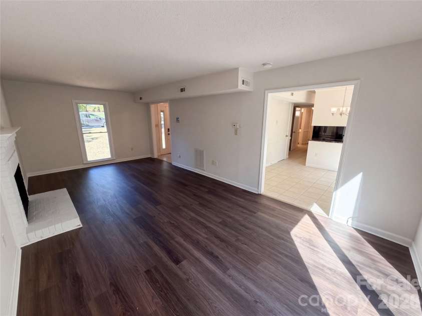 12006 Painted Tree Road, Charlotte, NC 28226.  MLS# CAR4436220, YatesRealty ID 57711. 