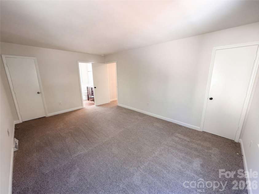 12006 Painted Tree Road, Charlotte, NC 28226.  MLS# CAR4436220, YatesRealty ID 57711. 