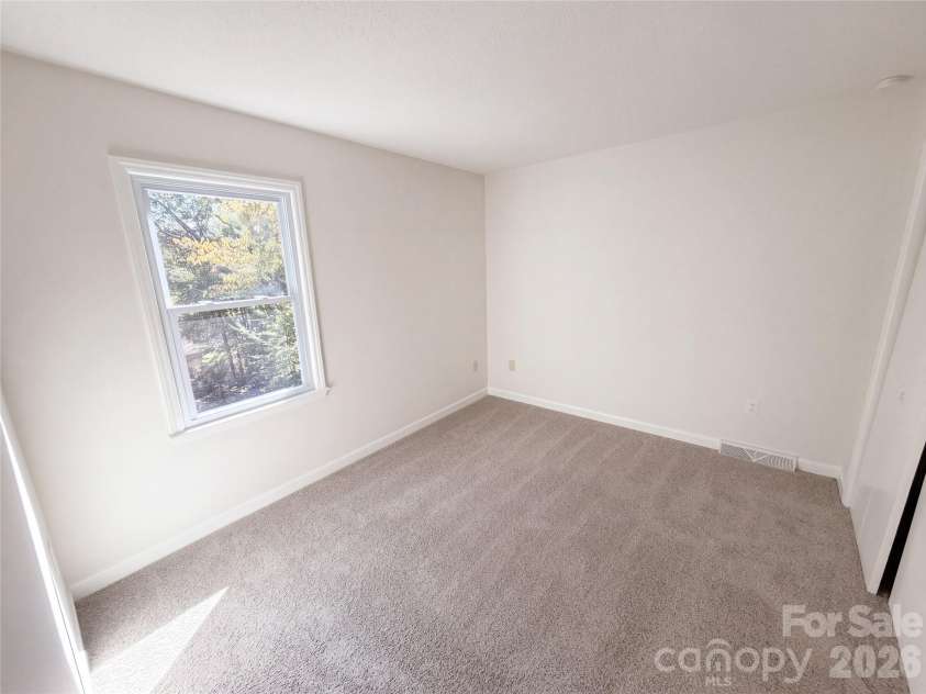12006 Painted Tree Road, Charlotte, NC 28226.  MLS# CAR4436220, YatesRealty ID 57711. 