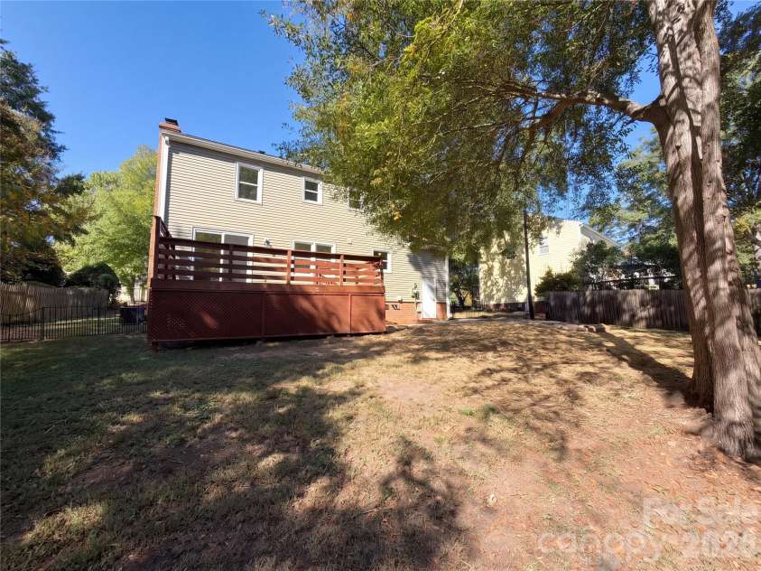 12006 Painted Tree Road, Charlotte, NC 28226.  MLS# CAR4436220, YatesRealty ID 57711. 