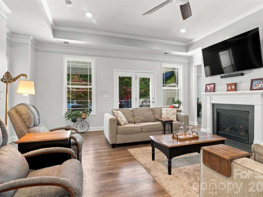 1039 Bonum Road, Lake Wylie, SC 29710.  MLS# CAR4435263, YatesRealty ID 57713. 