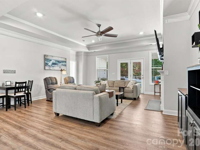 1039 Bonum Road, Lake Wylie, SC 29710.  MLS# CAR4435263, YatesRealty ID 57713. 