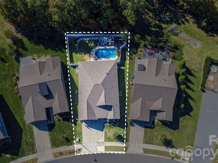 1039 Bonum Road, Lake Wylie, SC 29710.  MLS# CAR4435263, YatesRealty ID 57713. 
