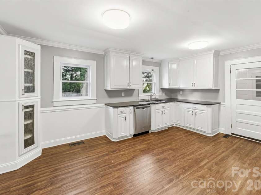 156 Wilson Street, Concord, NC 28025.  MLS# CAR4435496, YatesRealty ID 57715. 