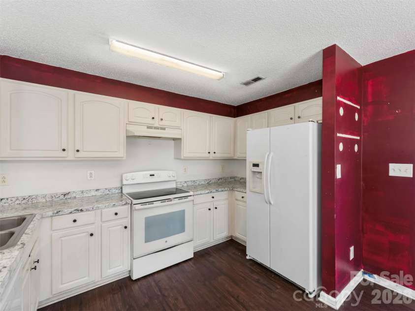 343 Amir Circle, Matthews, NC 28105.  MLS# CAR4435994, YatesRealty ID 57720. 