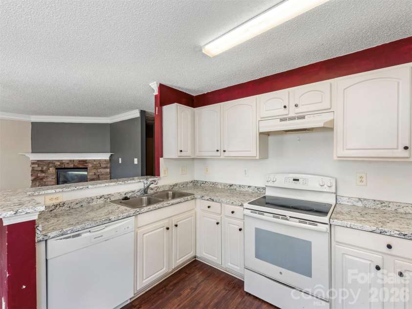 343 Amir Circle, Matthews, NC 28105.  MLS# CAR4435994, YatesRealty ID 57720. 