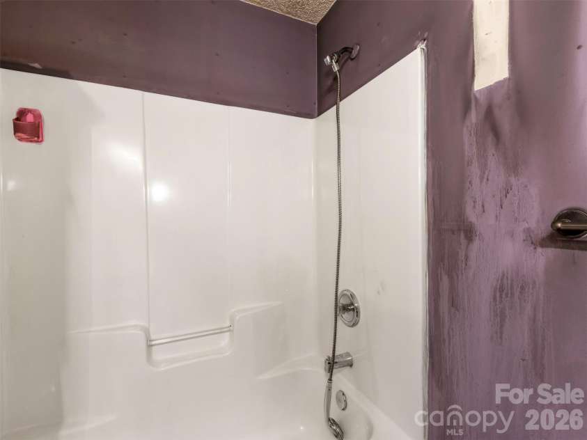 343 Amir Circle, Matthews, NC 28105.  MLS# CAR4435994, YatesRealty ID 57720. 