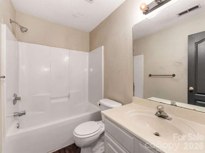 343 Amir Circle, Matthews, NC 28105.  MLS# CAR4435994, YatesRealty ID 57720. 