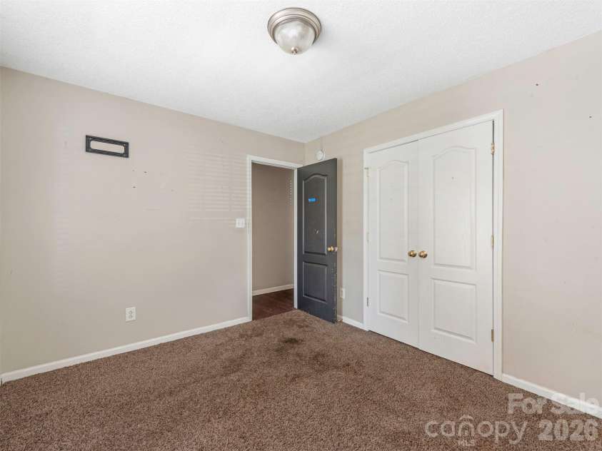 343 Amir Circle, Matthews, NC 28105.  MLS# CAR4435994, YatesRealty ID 57720. 