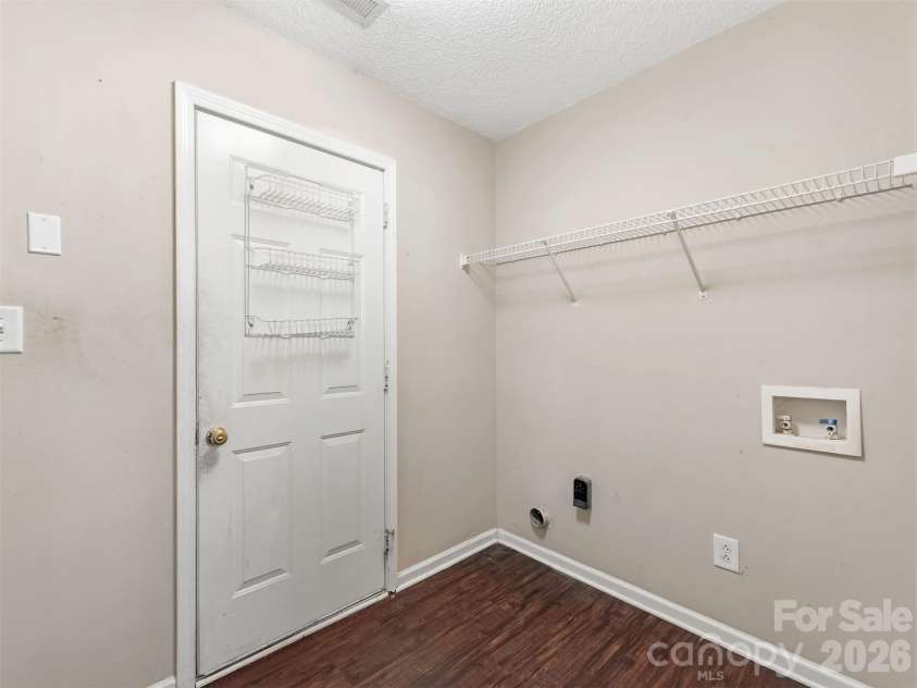 343 Amir Circle, Matthews, NC 28105.  MLS# CAR4435994, YatesRealty ID 57720. 