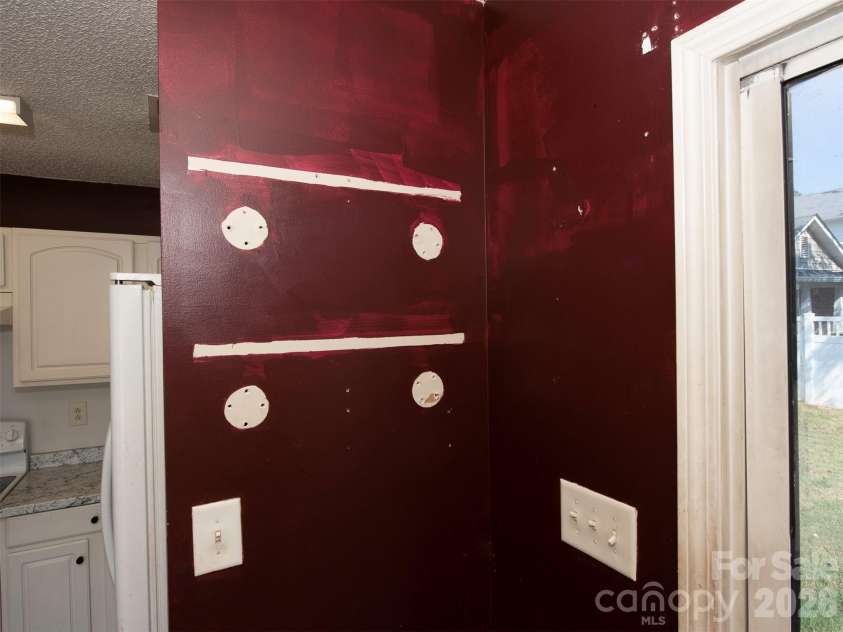 343 Amir Circle, Matthews, NC 28105.  MLS# CAR4435994, YatesRealty ID 57720. 