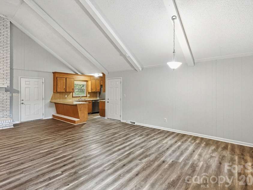 6205 Ferncliff Drive, Concord, NC 28027.  MLS# CAR4435290, YatesRealty ID 57721. 