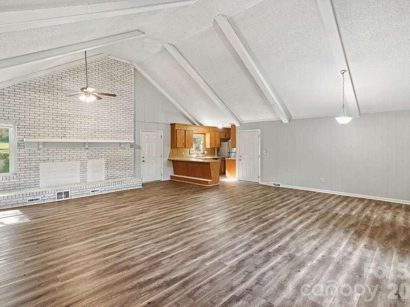 6205 Ferncliff Drive, Concord, NC 28027.  MLS# CAR4435290, YatesRealty ID 57721. 