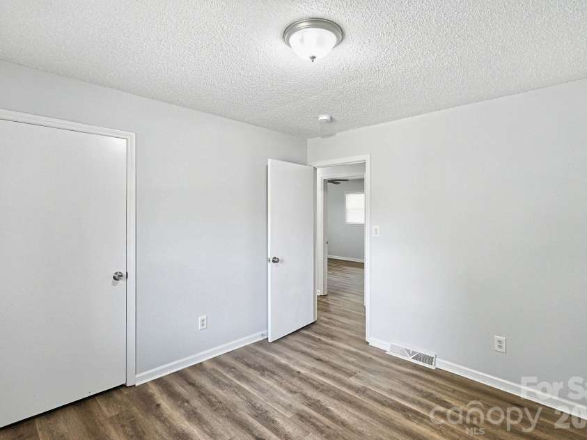 6205 Ferncliff Drive, Concord, NC 28027.  MLS# CAR4435290, YatesRealty ID 57721. 