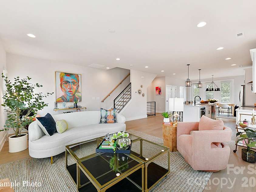 2129 Ford View Lane, Charlotte, NC 28206.  MLS# CAR4435458, YatesRealty ID 57722. 