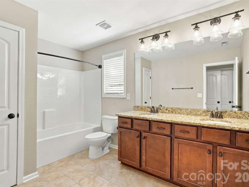 2001 Blackberry Lane, Lancaster, SC 29720.  MLS# CAR4436400, YatesRealty ID 57724. 