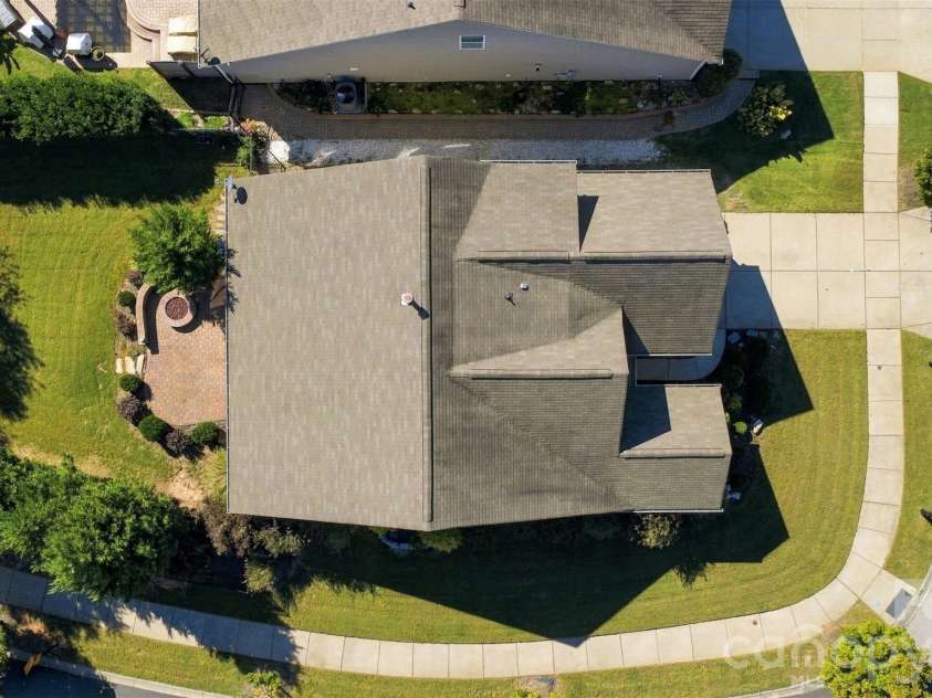 2001 Blackberry Lane, Lancaster, SC 29720.  MLS# CAR4436400, YatesRealty ID 57724. 
