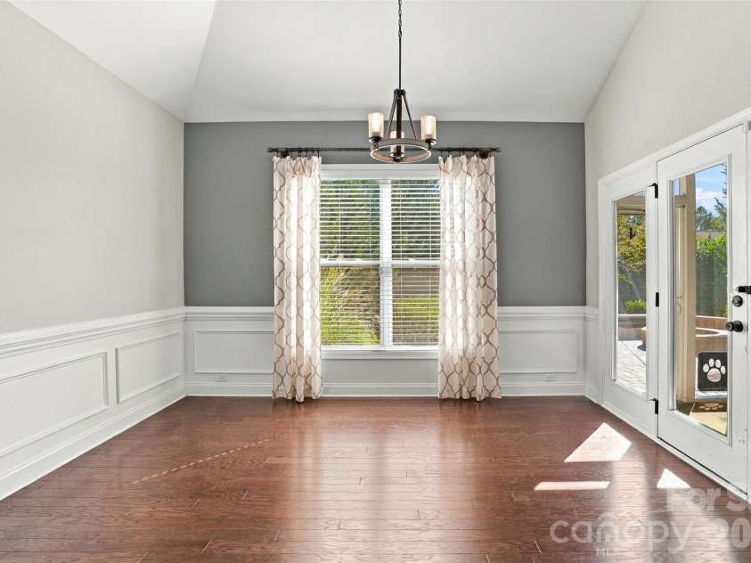 2001 Blackberry Lane, Lancaster, SC 29720.  MLS# CAR4436400, YatesRealty ID 57724. Dining area
