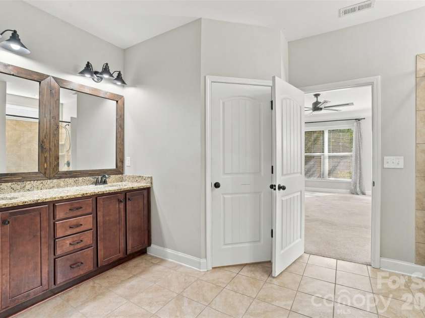 2001 Blackberry Lane, Lancaster, SC 29720.  MLS# CAR4436400, YatesRealty ID 57724. Primary Bathroom