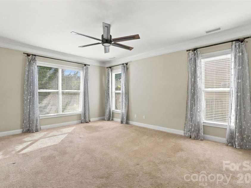 2001 Blackberry Lane, Lancaster, SC 29720.  MLS# CAR4436400, YatesRealty ID 57724. Primary Bedroom