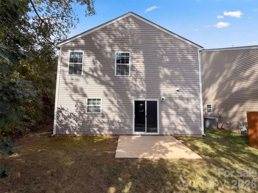 900 Etta Place, Gastonia, NC 28054.  MLS# CAR4436526, YatesRealty ID 57726. 