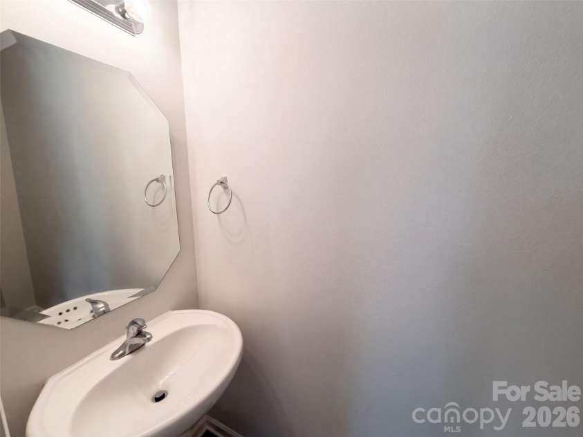 900 Etta Place, Gastonia, NC 28054.  MLS# CAR4436526, YatesRealty ID 57726. 