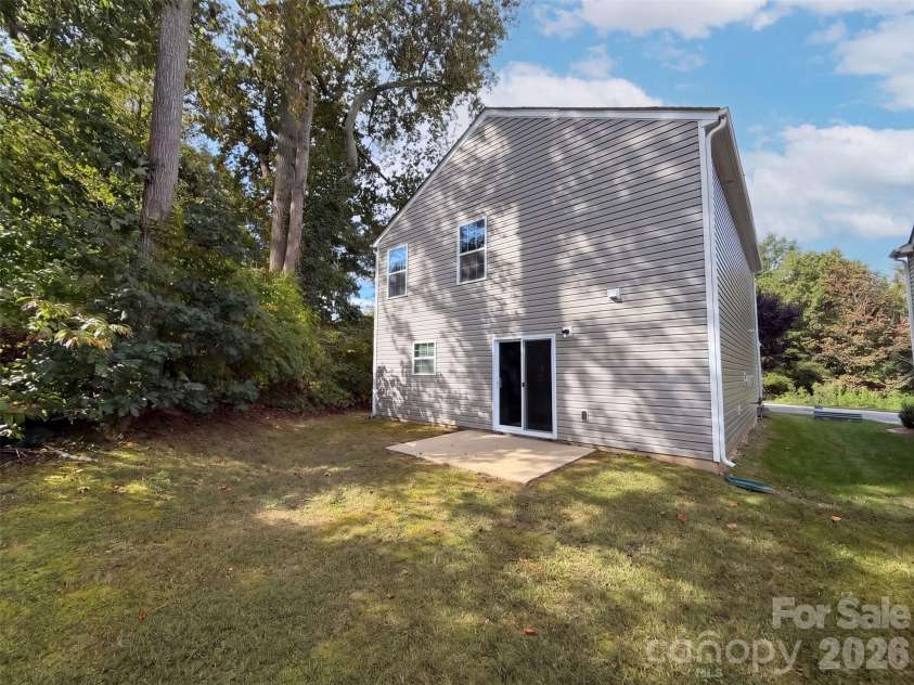 900 Etta Place, Gastonia, NC 28054.  MLS# CAR4436526, YatesRealty ID 57726. 