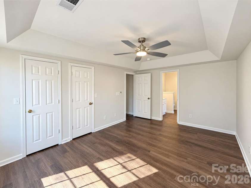 8603 Berrybrook Lane, Charlotte, NC 28269.  MLS# CAR4436528, YatesRealty ID 57727. 