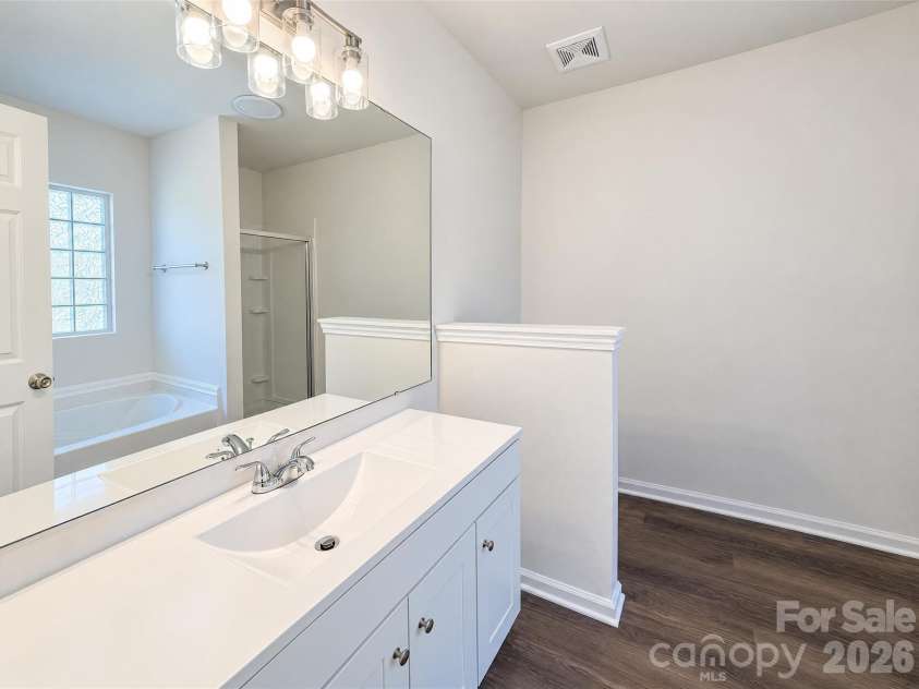 8603 Berrybrook Lane, Charlotte, NC 28269.  MLS# CAR4436528, YatesRealty ID 57727. 