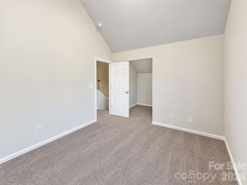 8603 Berrybrook Lane, Charlotte, NC 28269.  MLS# CAR4436528, YatesRealty ID 57727. 