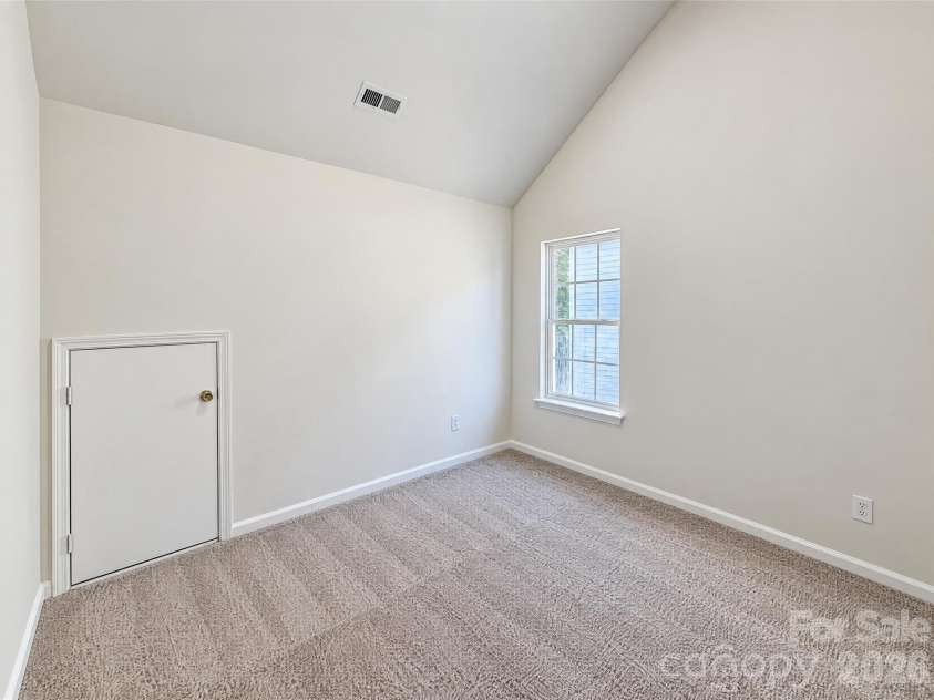 8603 Berrybrook Lane, Charlotte, NC 28269.  MLS# CAR4436528, YatesRealty ID 57727. 
