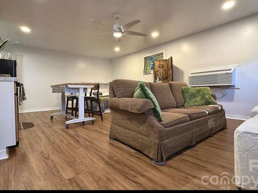 4310 Dinglewood Avenue, Charlotte, NC 28205.  MLS# CAR4436414, YatesRealty ID 57728. ADU